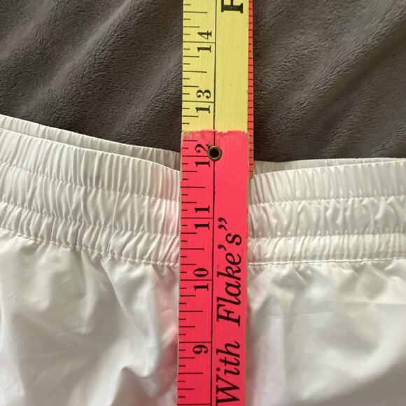 THE NORTH FACE Shorts Womens XL White Black Hydrenaline Athletic Running Outdoor - Picture 9 of 11